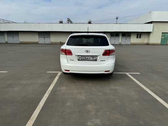 Продам Toyota Avensis. 2.2 дизель, (5)