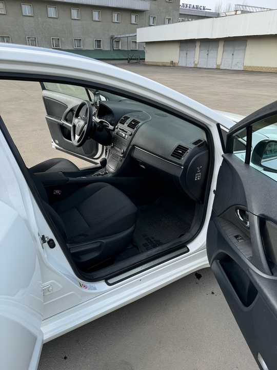 Продам Toyota Avensis. 2.2 дизель, (8)