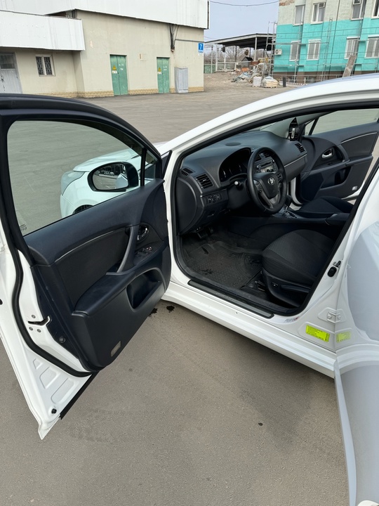 Продам Toyota Avensis. 2.2 дизель, (9)