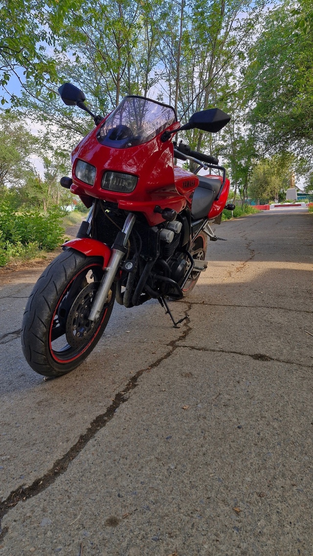 ‼Продаётся мотоцикл‼ 
Yamaha FZS600 
✅Мотоцикл (2)