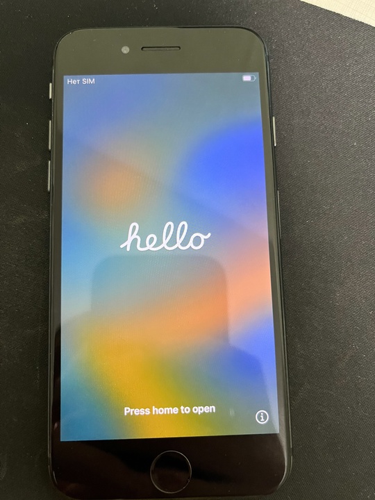 Продам iPhone 8 на 64ГБ,