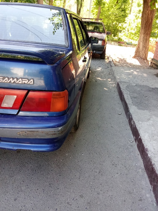 Продам ваз 2115 2004.года 
На (3)