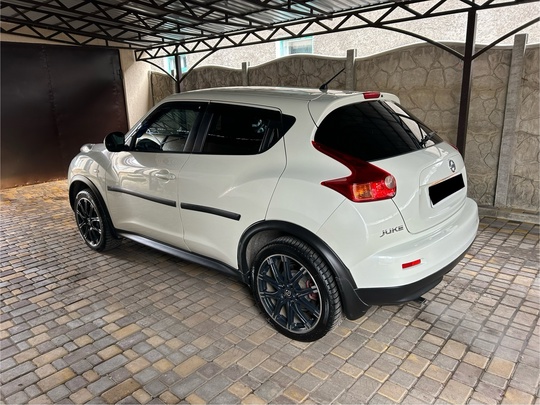 Продам Nissan Juke
Возможен обмен 
Компактный (1)