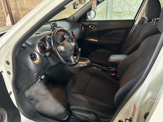 Продам Nissan Juke
Возможен обмен 
Компактный (4)