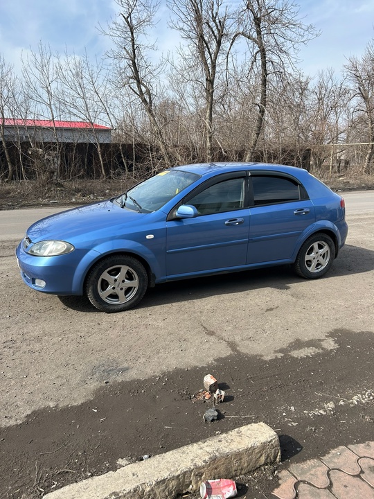 Продам 
Шевроле Лачети 
В Красивом (1)