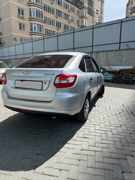 Lada GRANTA (ЛИФТБЕК)
Цена: 550 000 (3)