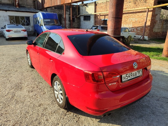 Volkswagen Jetta

Добрый день предлагаю вашему (2)