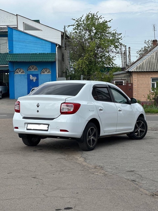 Рено логан 2018г., 2 хозяина (1)
