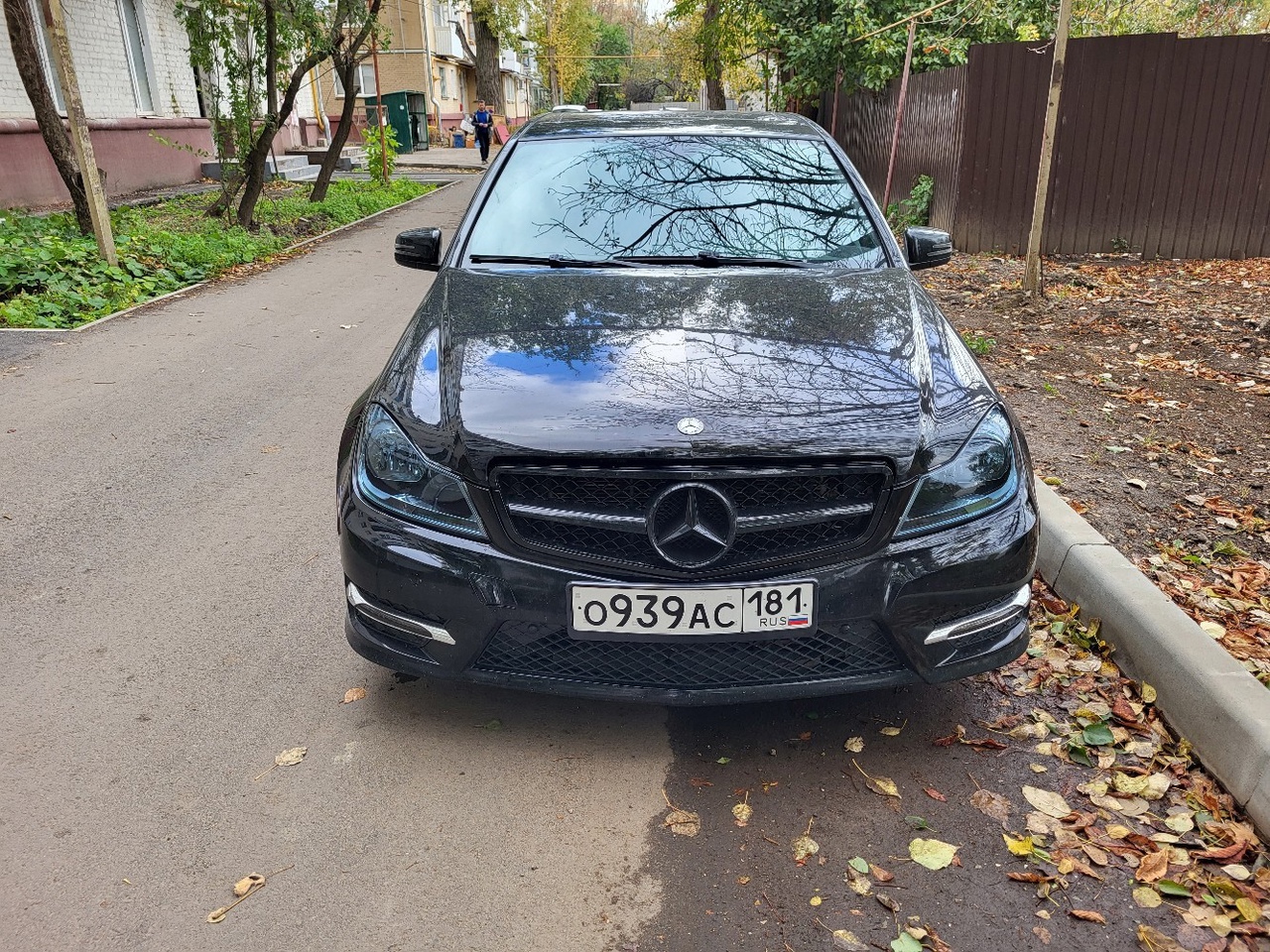 Продам личный авто Mercedes-Benz C300 (1)