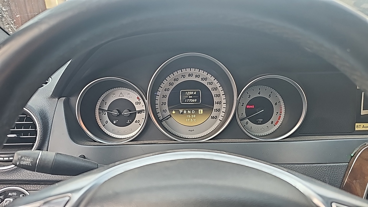Продам личный авто Mercedes-Benz C300 (4)