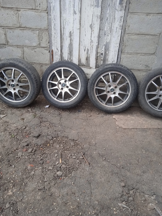 Продам колёса размер 195/15
Цена 14