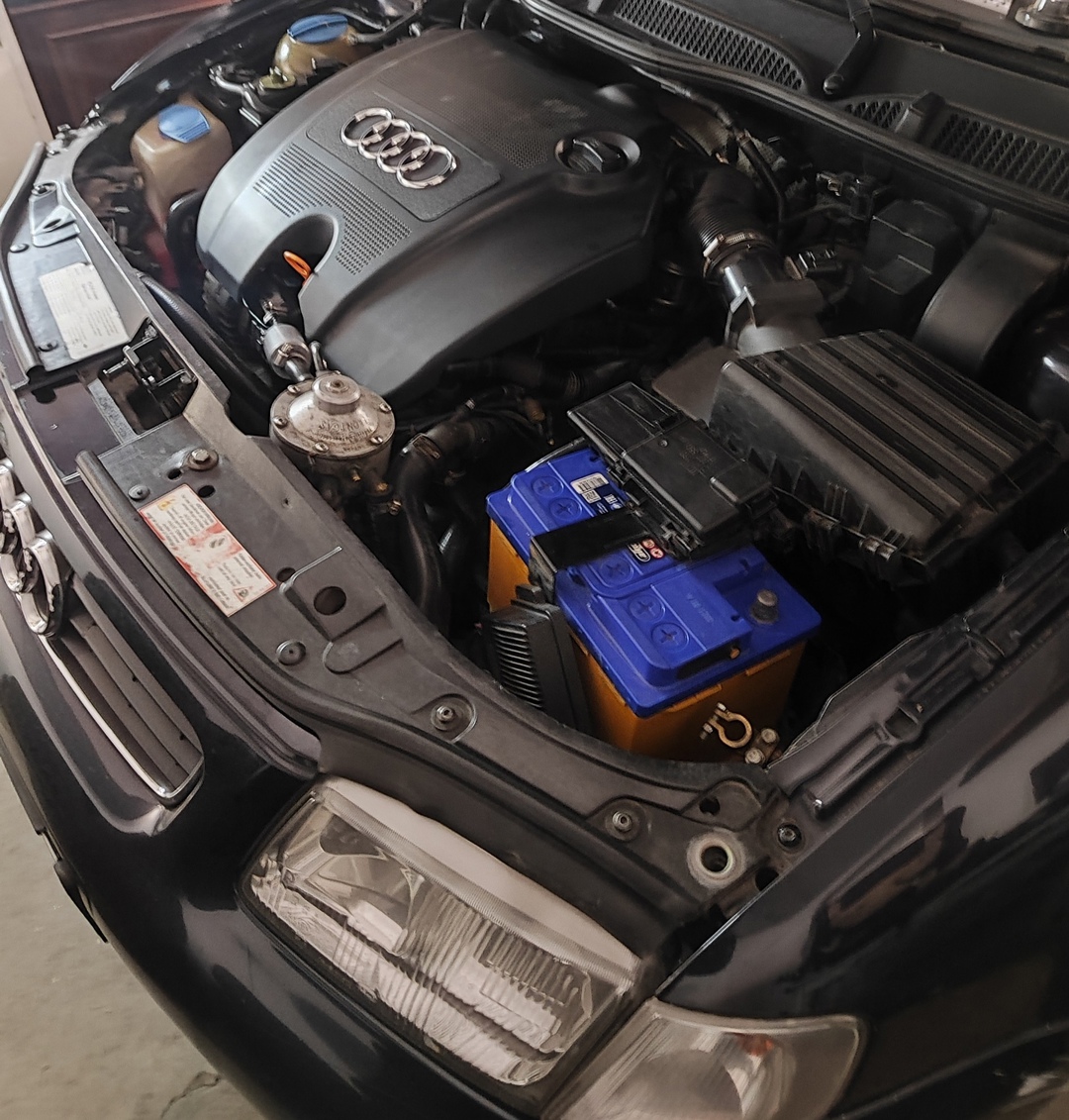Разбираю Audi a3 8l. 1.6 (1)