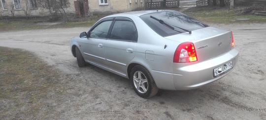 Возможен обмен!
Продам Kia Shuma2 в (6)