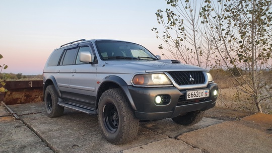 Продам Mitsubishi Pajero Sport 1. (2)