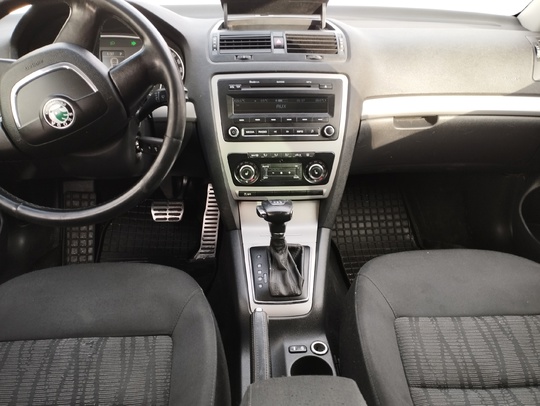 Продам Skoda Octavia (Шкода) 2010г.в. (7)