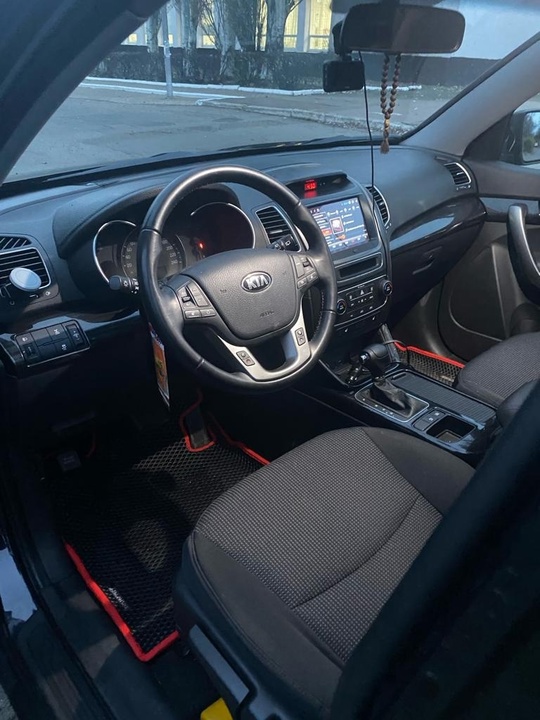 Продам Kia Sorento 2018 г. (2)