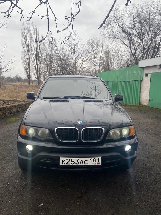 БМВ х-5 2003 год 4.4 (2)