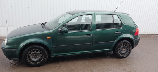 Продам Golf 4 1.4 16v (3)