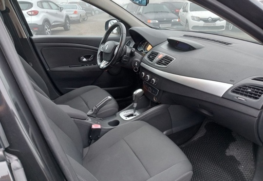Продам Renault Megane 3 поколения (7)
