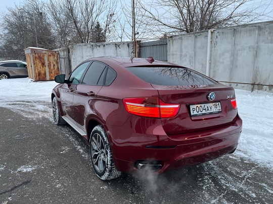 Продам BMW E71 Х6 
Год (2)