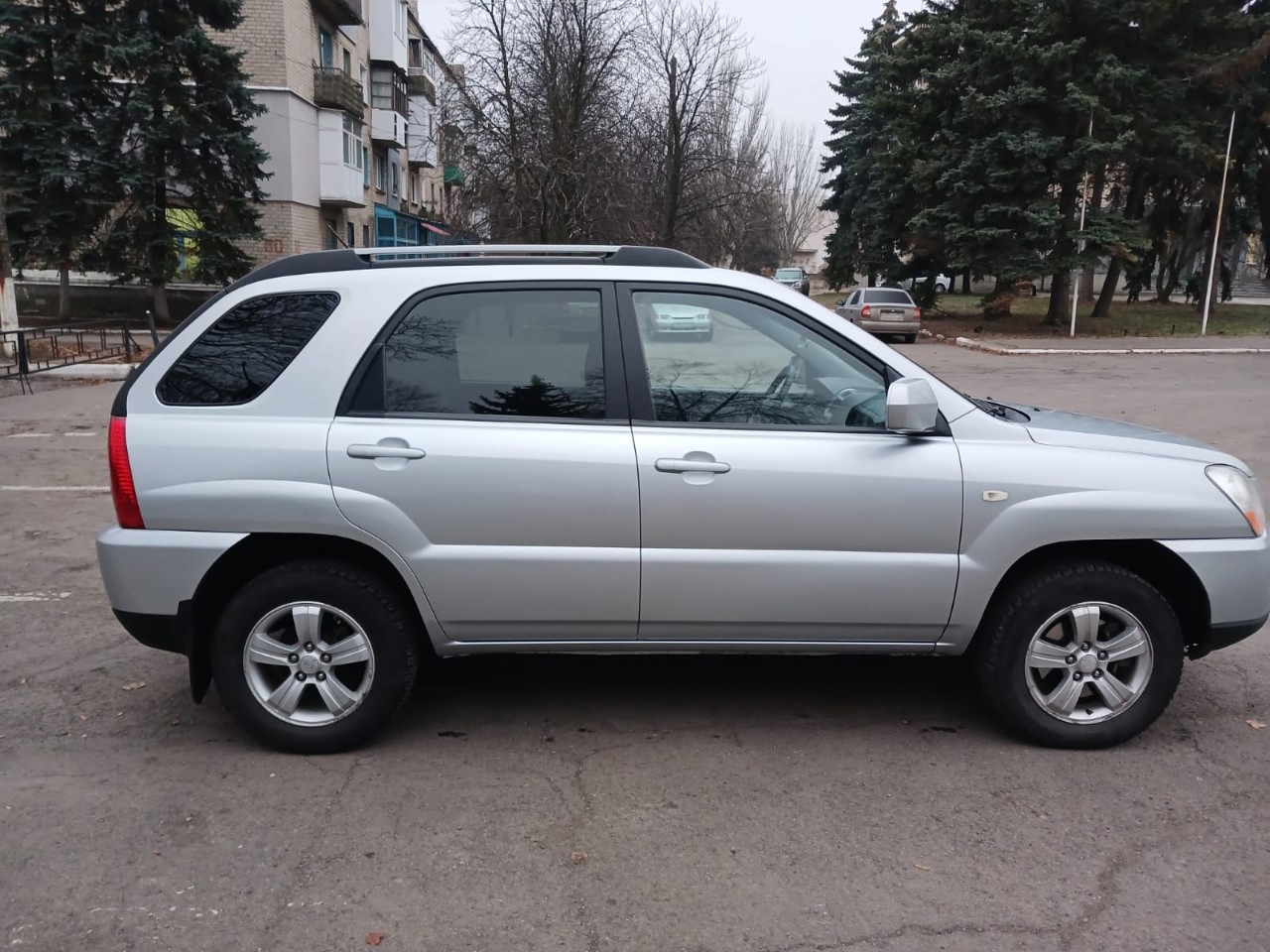 Продаю Kia Sportage. Год выпуска (6)