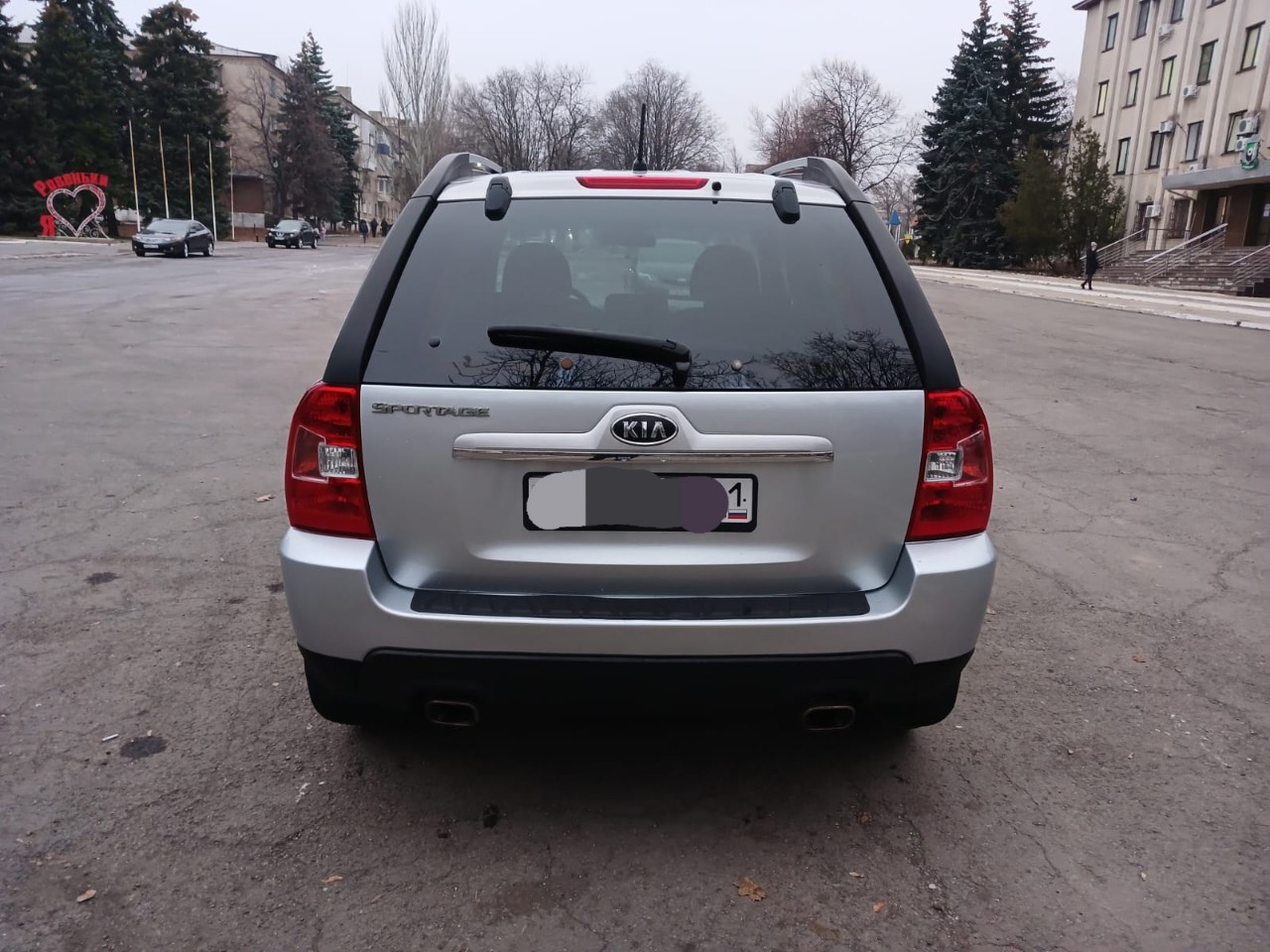 Продаю Kia Sportage. Год выпуска (7)