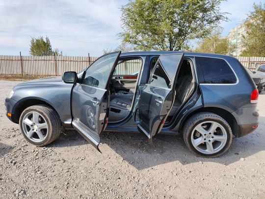 Volkswagen Touareg 2004 
Двигатель -