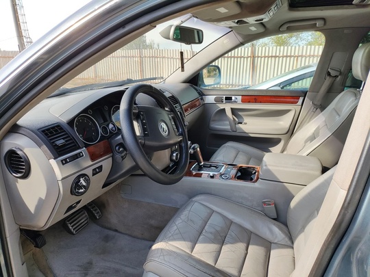 Volkswagen Touareg 2004 
Двигатель - (3)