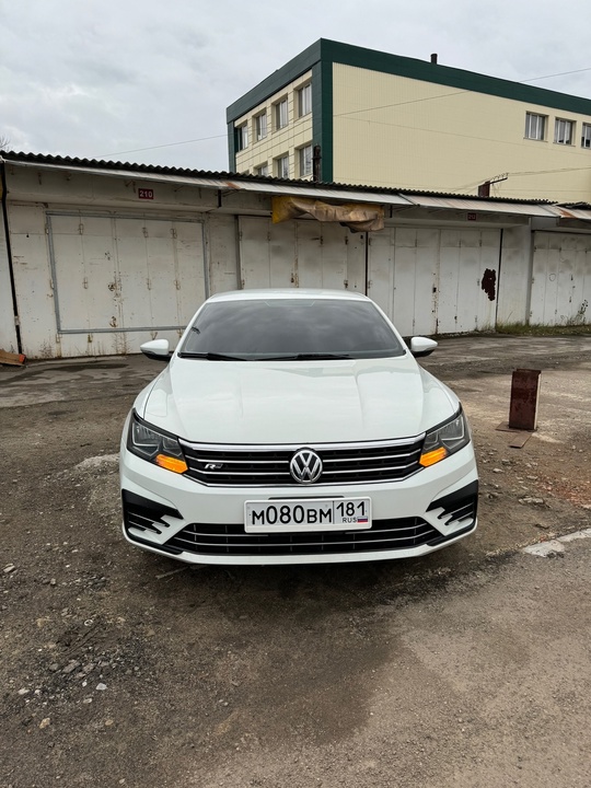 Продам Passat B8 R-line /