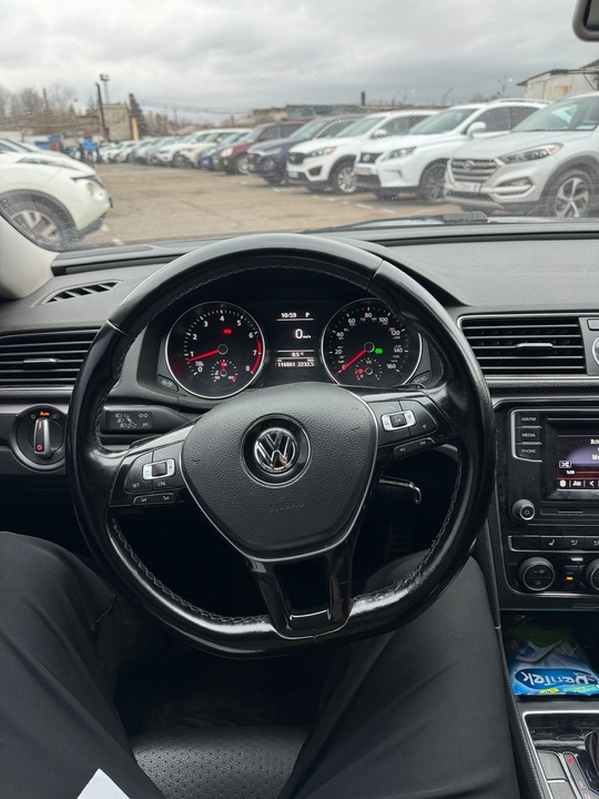 Продам Passat B8 R-line / (2)