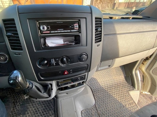Продам Volkswagen Crafter 2.5 турбо (8)