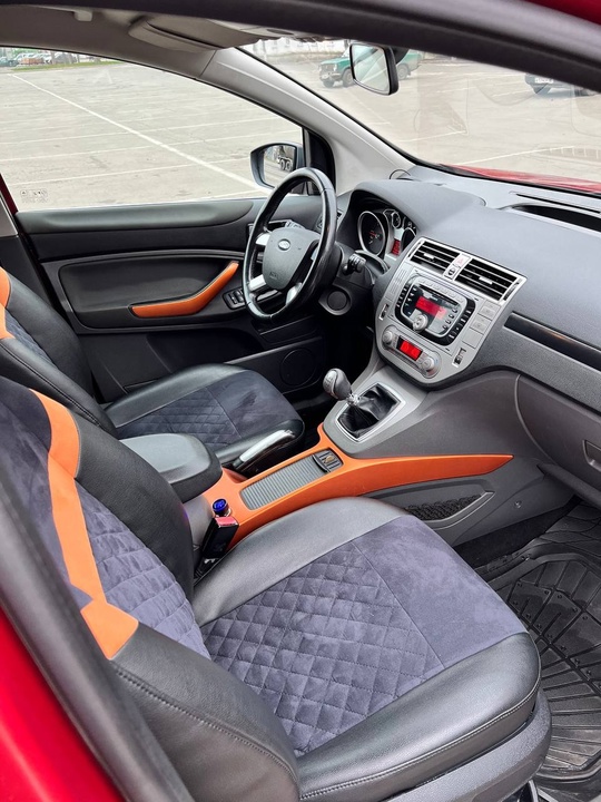 Ford Kuga 
Год 2008 
Двигатель (4)