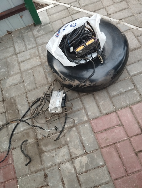 Продам гбо евро 4
Полный комплект.
Стояла (2)