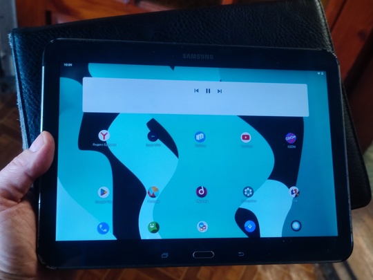 Samsung Galaxy Tab 4 10.1