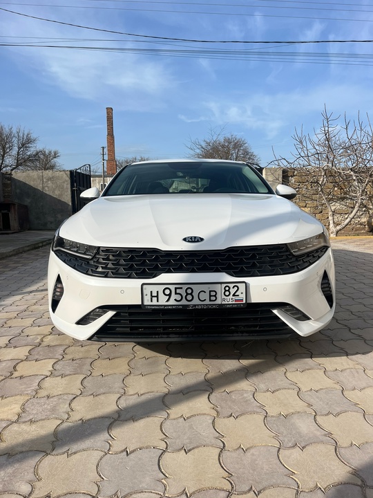Продам киа к5 в комплектации