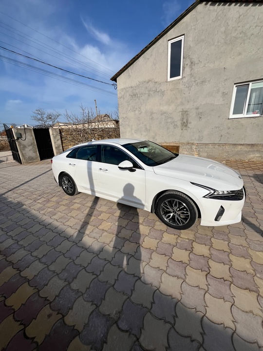 Продам киа к5 в комплектации (2)