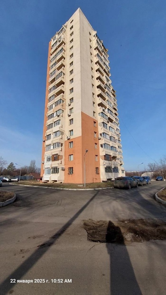 Продается 3 - х комнатная