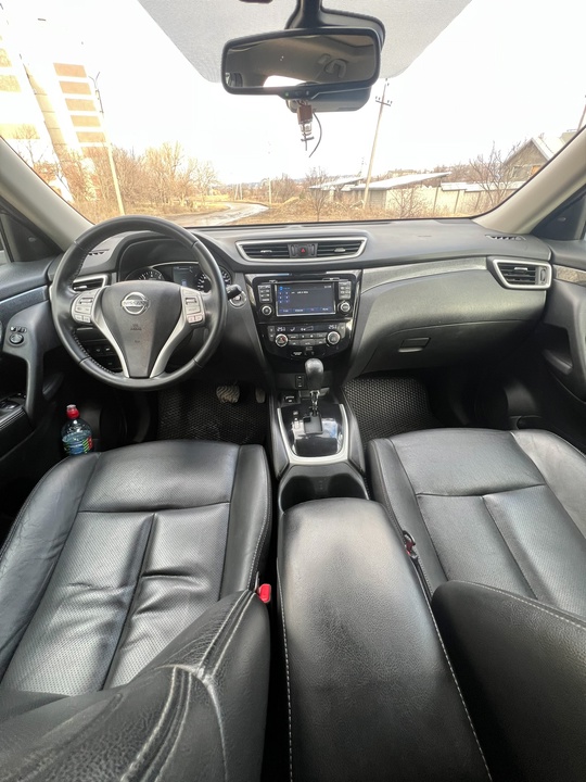 Nissan Х-TRAIL
2015 год
2.0 бензин, Полный (5)