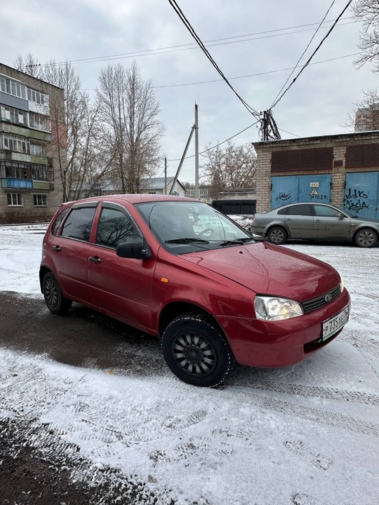 В продаже Lada Kalina (Калина) (2)