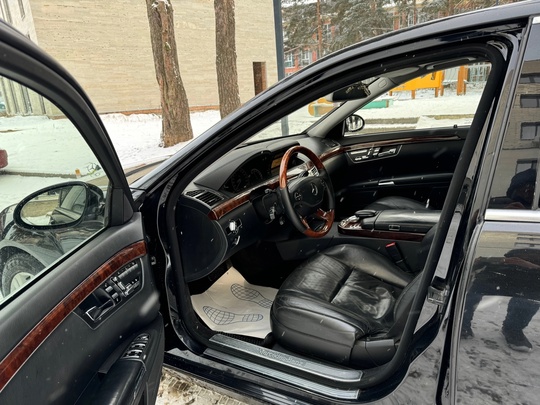Mercedes-Benz S221 5.5 4matic
Пробег оригинальный (5)