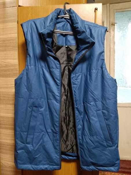 Продам новые демисезонные спортивные жилеты. (2)