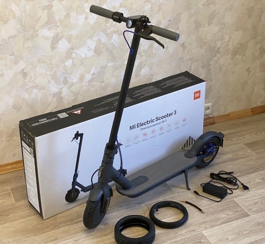 Продам электроскмокат Xiaomi Mi Electric