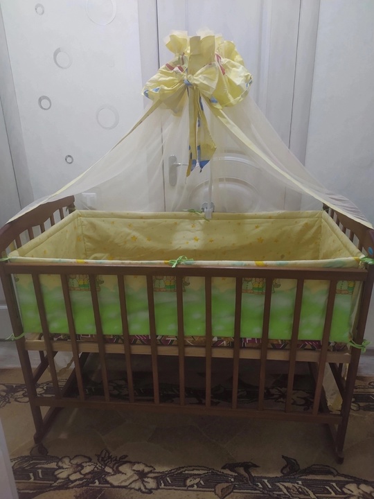 Продам
1-5 фото кроватка детская ,