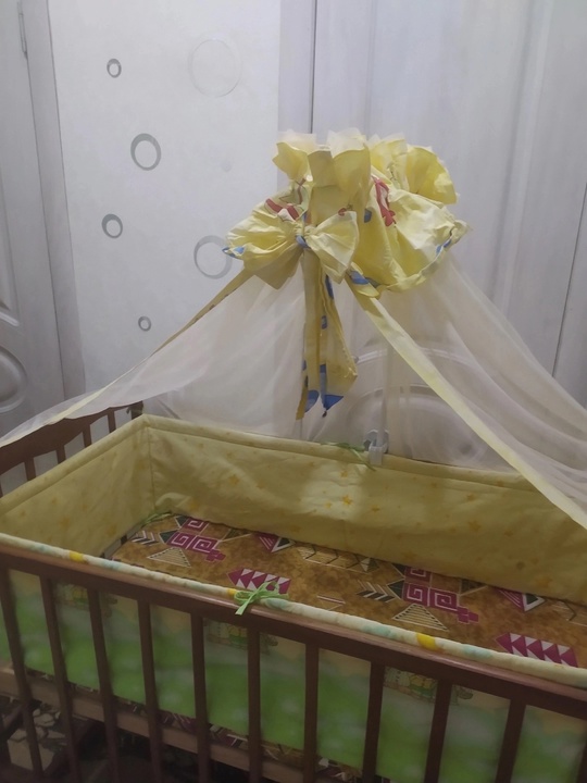 Продам
1-5 фото кроватка детская , (2)