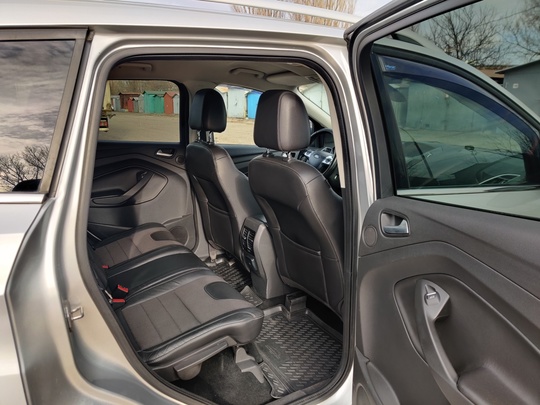 ➡ Ford Kuga II поколения (6)