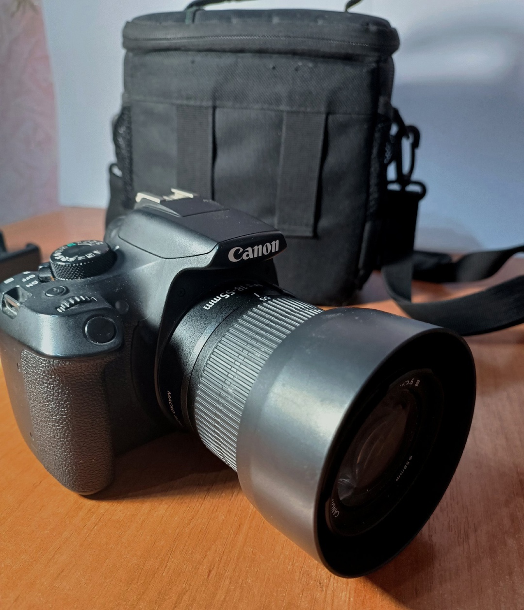 продам зеркальный фотоаппарат Canon EOS (2)