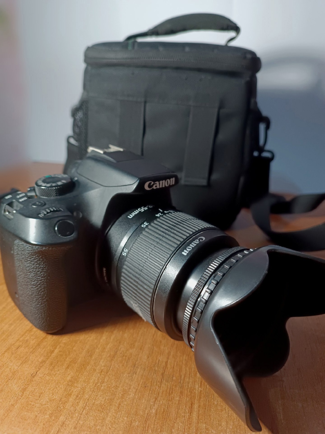 продам зеркальный фотоаппарат Canon EOS (3)