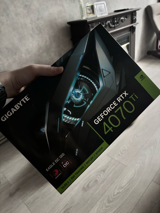 Новая видеокарта Rtx 4070Ti gigabyte