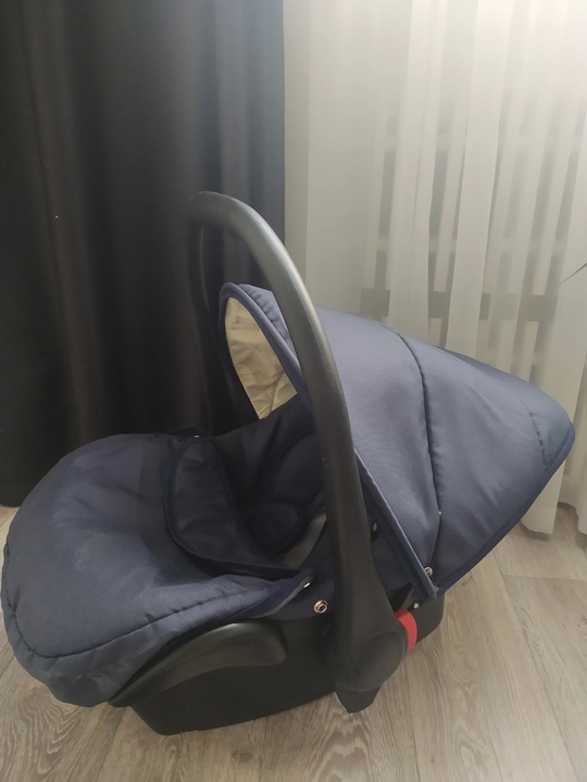 Продам
1-4 фото автолюлька, автокресло, с