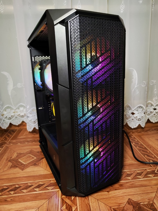 В продаже мощный игровой ПК,